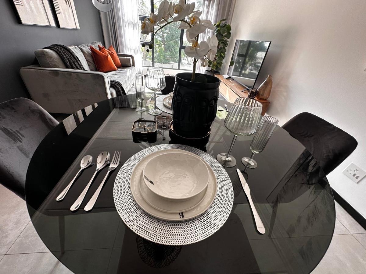 Stylish Executive Apartment With Power Backup Johannesburgo Exterior foto