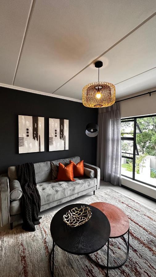 Stylish Executive Apartment With Power Backup Johannesburgo Exterior foto